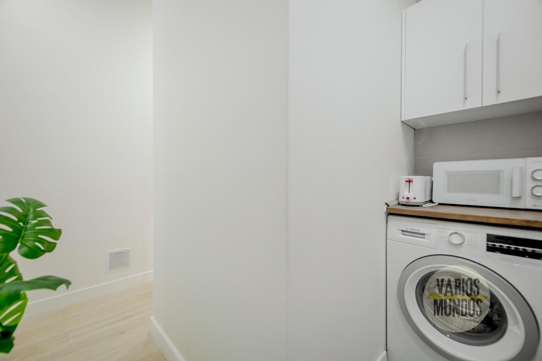 New Apt De 7Pax En El Corazon De Malasana Apartment Madrid Luaran gambar
