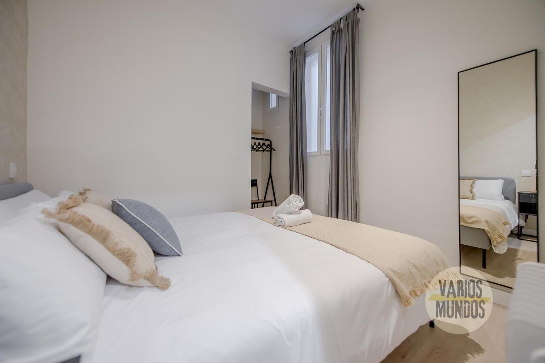 New Apt De 7Pax En El Corazon De Malasana Apartment Madrid Luaran gambar